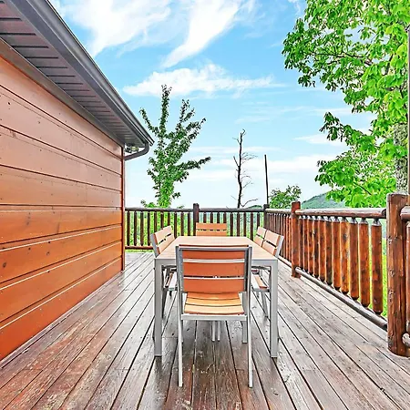 Spectacular Cabin W Mountain Views, Hot Tub, Bbq, Free Wifi, Community Pool And Fishing Pond Access Vila